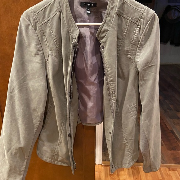 Plus Size Green Bombers Jacket - Picture 2 of 6